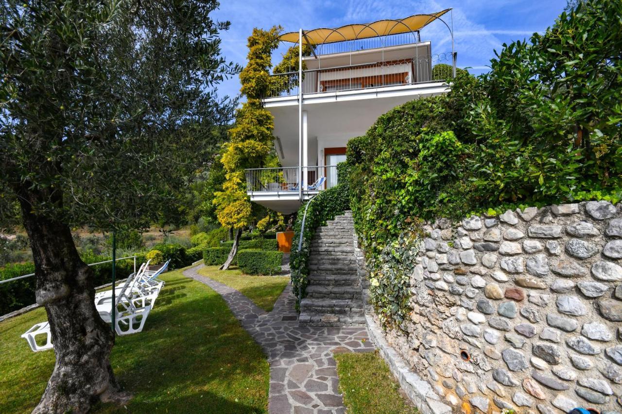 La Villa Fasano 가르도네리비에라 외부 사진